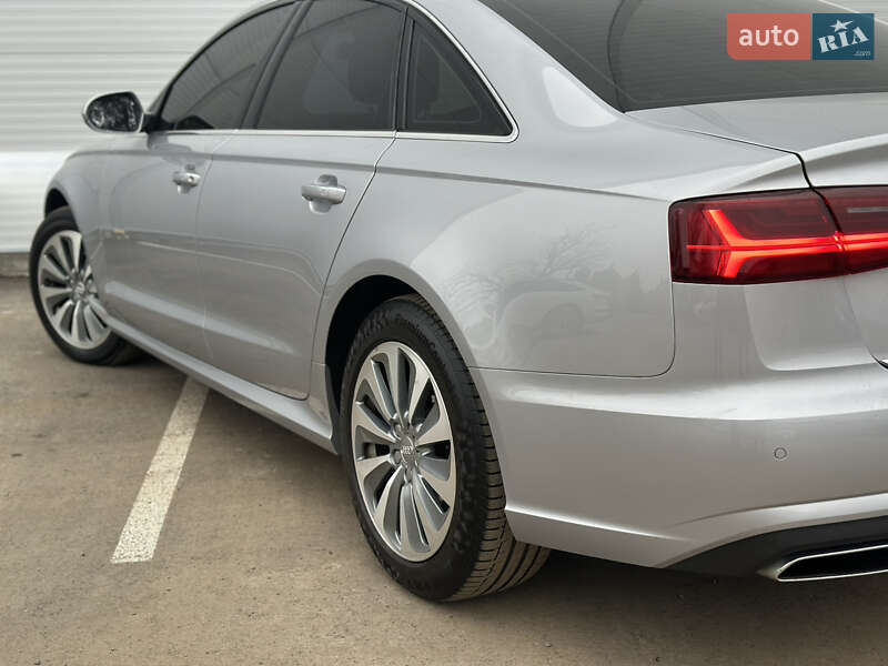Седан Audi A6 2015 в Ужгороді