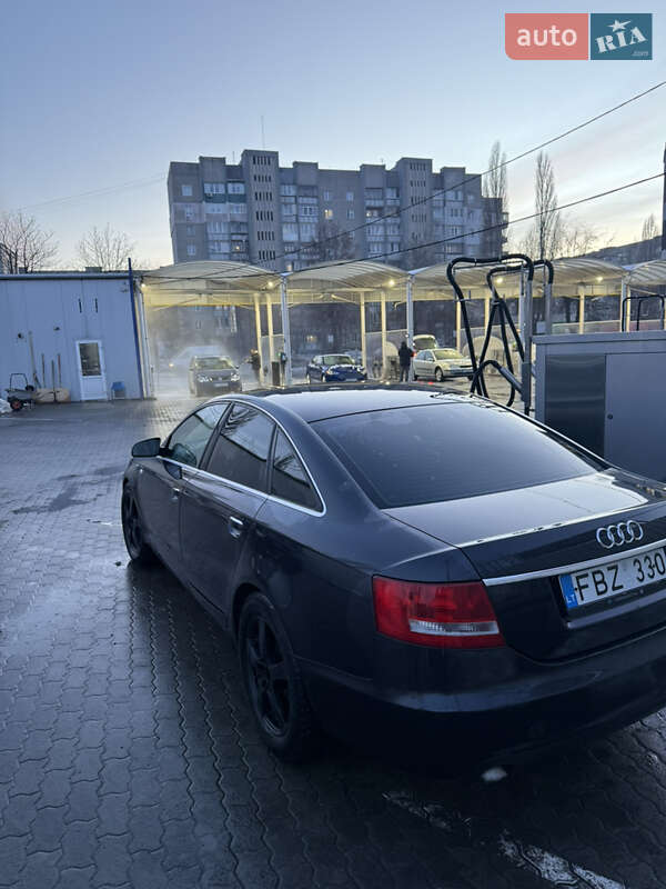 Седан Audi A6 2004 в Луцке