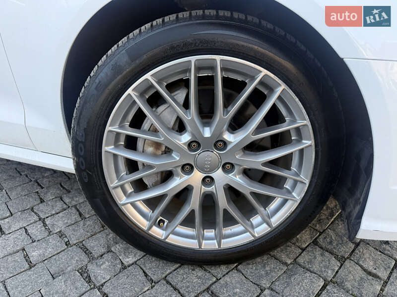 Седан Audi A6 2015 в Тячеве