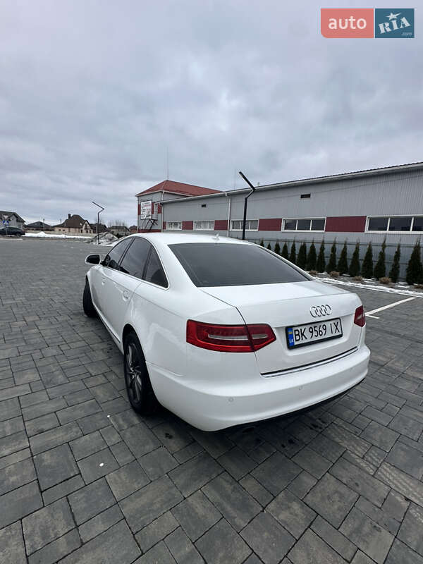Седан Audi A6 2010 в Луцке