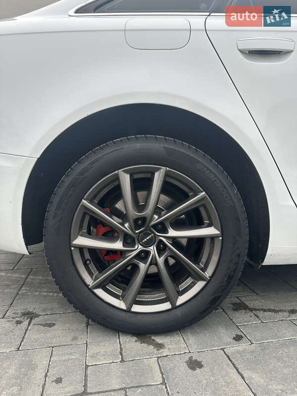 Седан Audi A6 2010 в Луцке