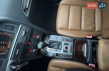 Седан Audi A6 2004 в Гоще