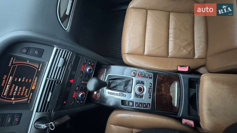 Седан Audi A6 2004 в Гощі