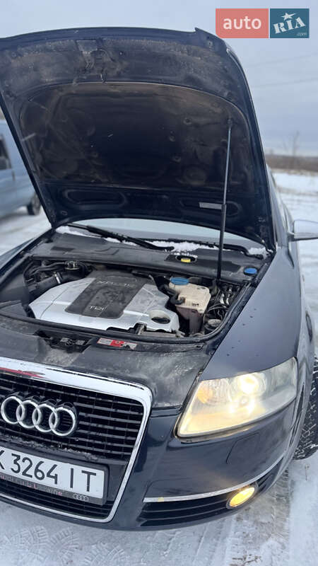 Седан Audi A6 2004 в Гощі