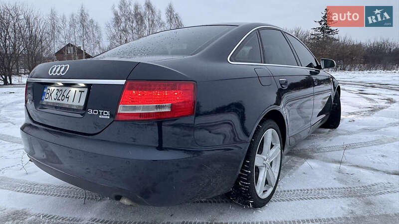 Седан Audi A6 2004 в Гощі