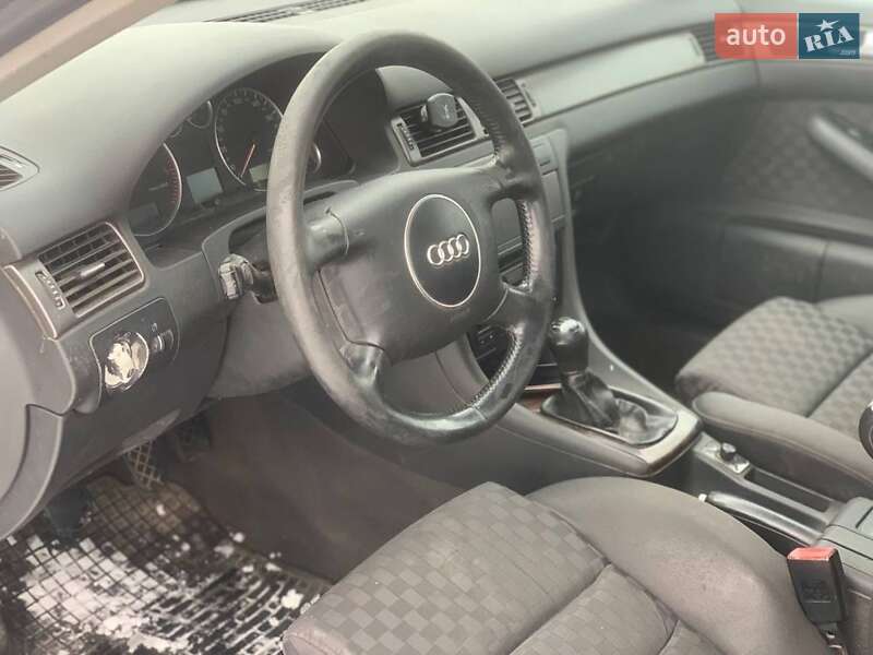 Універсал Audi A6 2001 в Черкасах