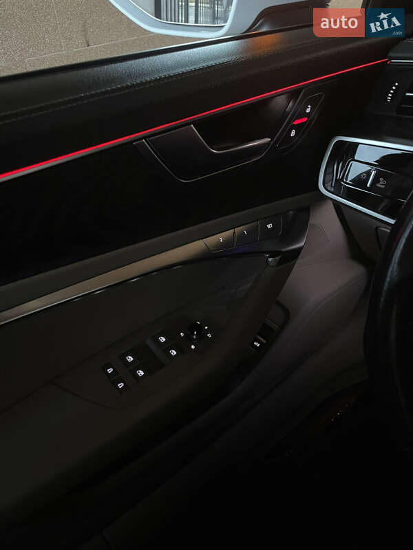 Седан Audi A6 2019 в Луцке
