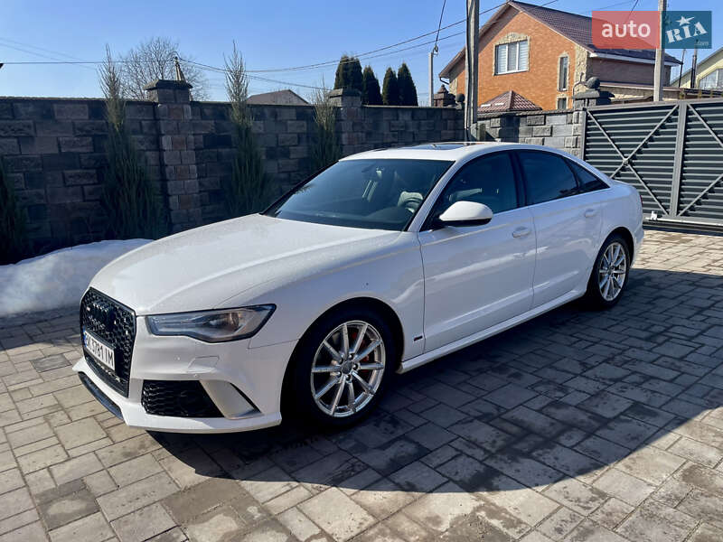 Седан Audi A6 2014 в Рівному