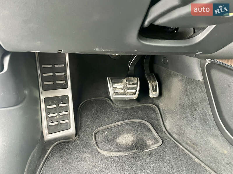 Седан Audi A6 2014 в Рівному