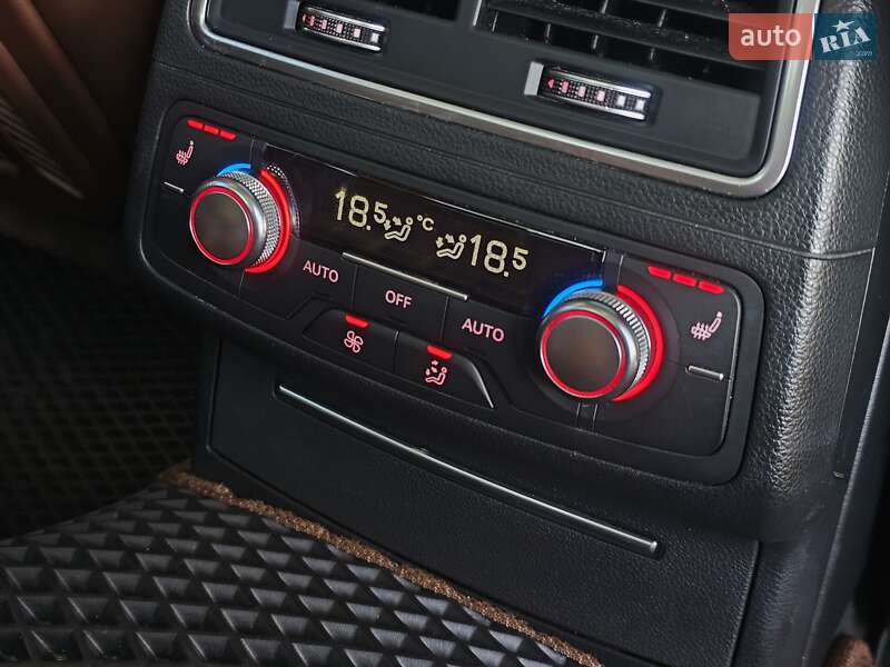 Седан Audi A6 2015 в Киеве