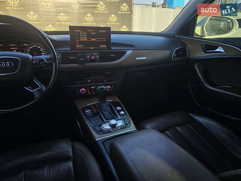 Седан Audi A6 2015 в Киеве