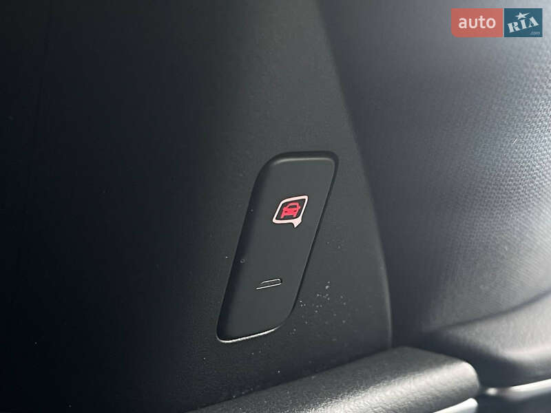 Седан Audi A6 2014 в Киеве