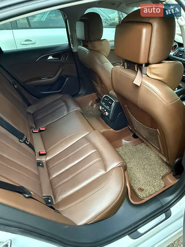 Седан Audi A6 2015 в Шептицькому