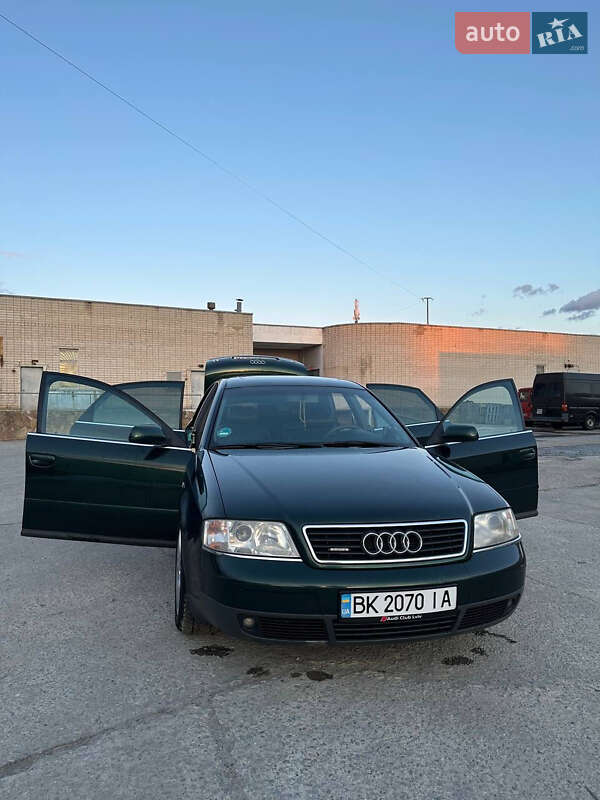 Седан Audi A6 2001 в Вараше