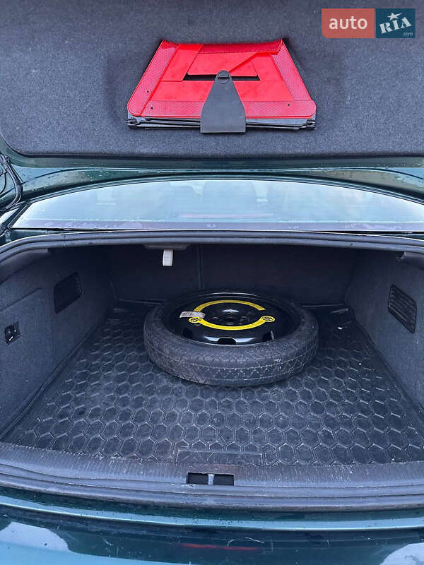 Седан Audi A6 2001 в Вараше