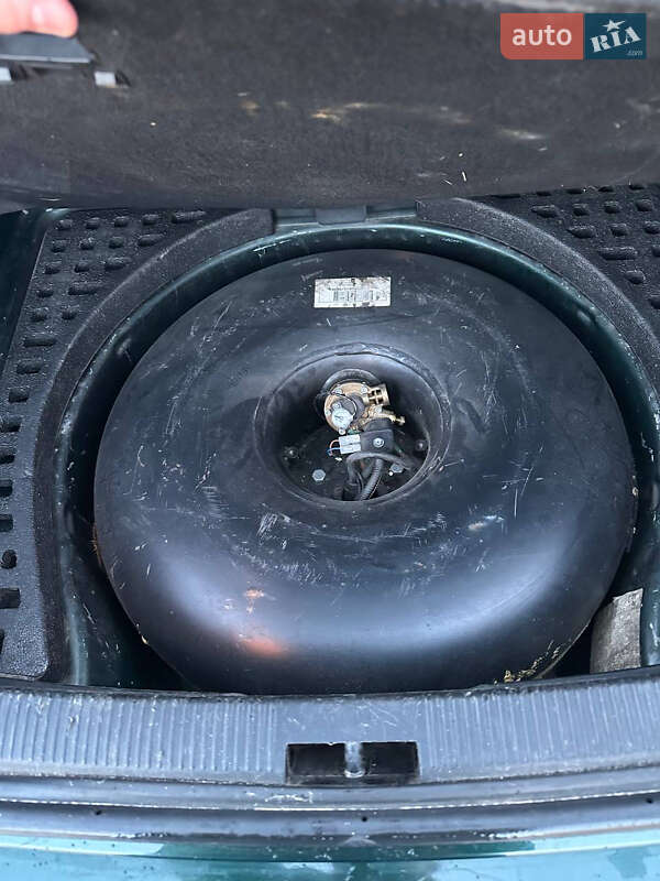 Седан Audi A6 2001 в Вараше