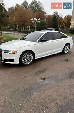 Седан Audi A6 2015 в Долині