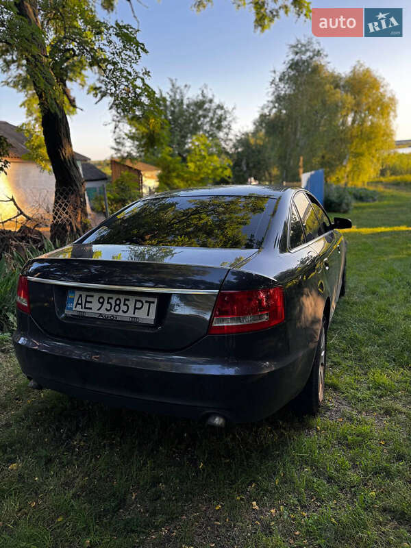 Седан Audi A6 2004 в Кременчуге