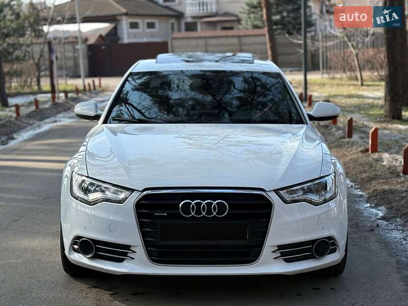 Седан Audi A6 2014 в Киеве