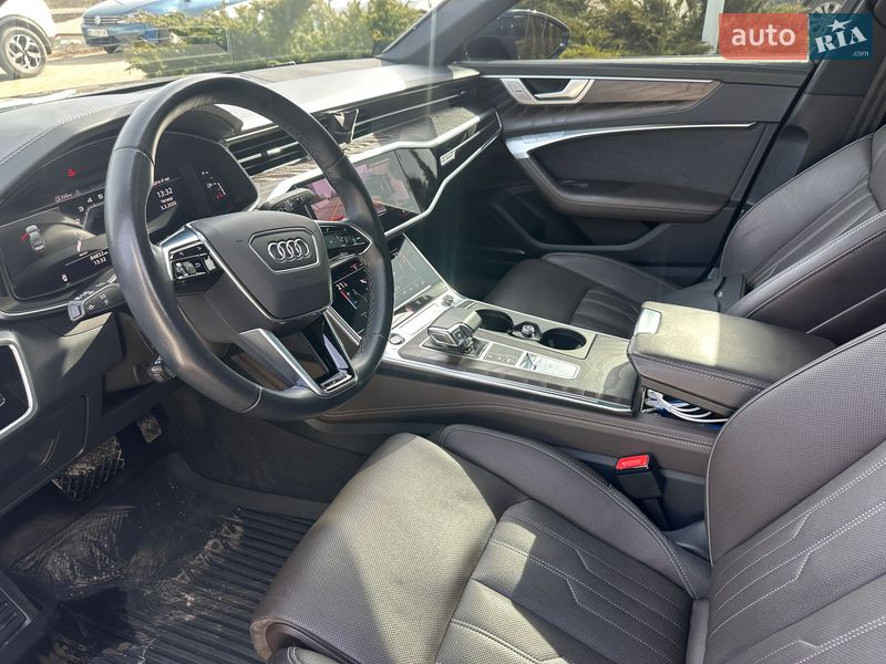 Седан Audi A6 2022 в Львове