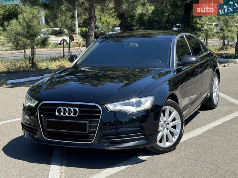 Седан Audi A6 2012 в Киеве