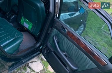 Седан Audi A6 1998 в Самборе