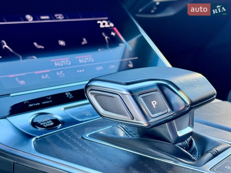 Седан Audi A6 2022 в Киеве