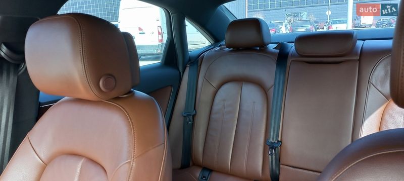 Седан Audi A6 2015 в Луцке