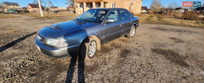 Седан Audi A6 1995 в Локачах