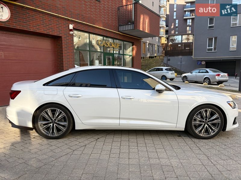 Седан Audi A6 2023 в Львове