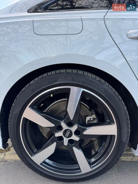 Седан Audi A6 2021 в Новомосковске