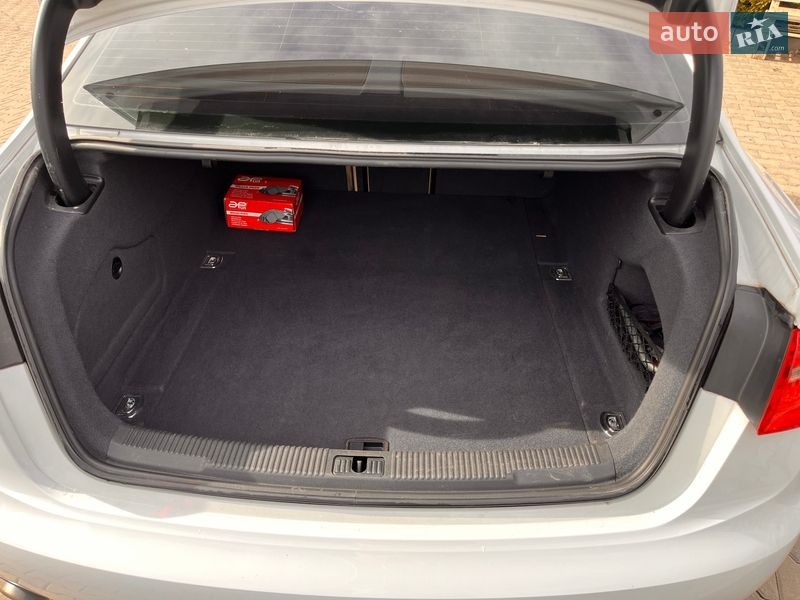 Седан Audi A6 2014 в Виноградові