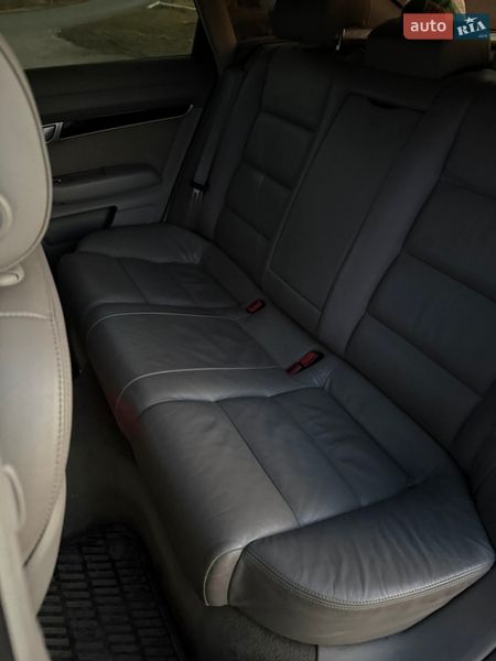 Седан Audi A6 2004 в Виннице