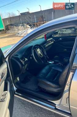 Седан Audi A6 2000 в Черновцах