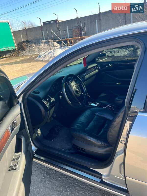 Седан Audi A6 2000 в Черновцах