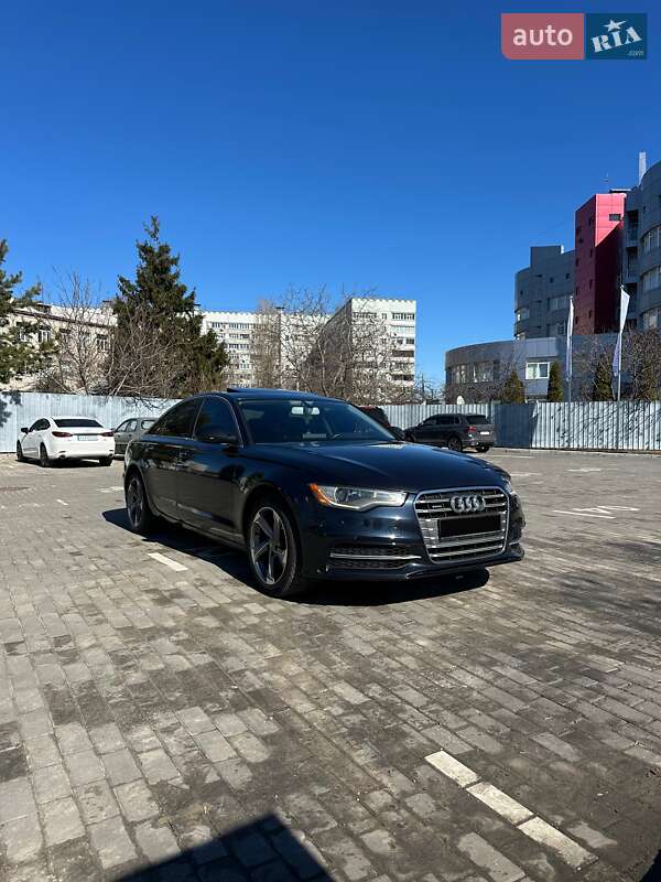 Седан Audi A6 2012 в Киеве