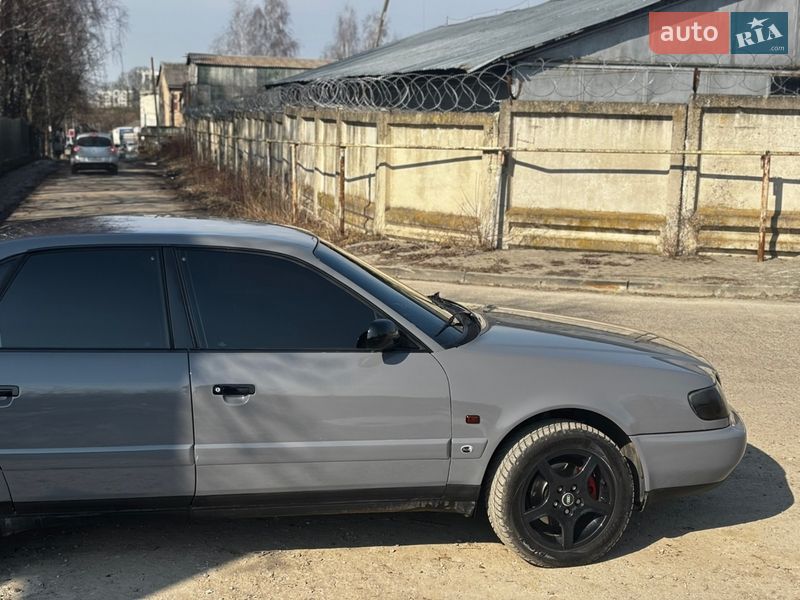 Седан Audi A6 1997 в Ровно