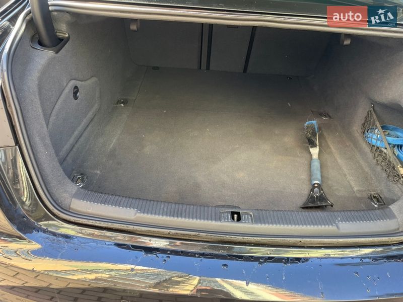 Седан Audi A6 2012 в Киеве