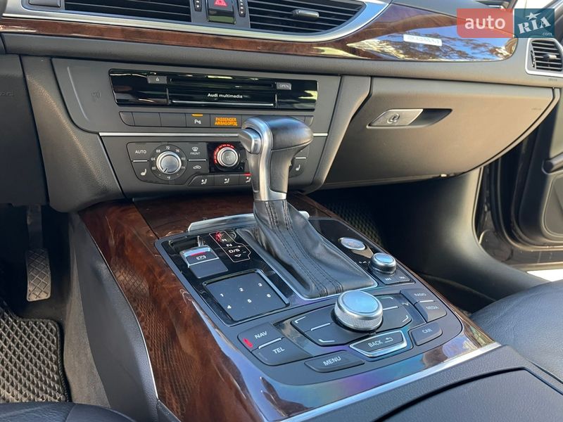 Седан Audi A6 2012 в Киеве