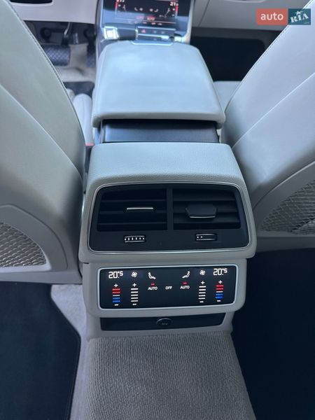 Седан Audi A6 2020 в Киеве