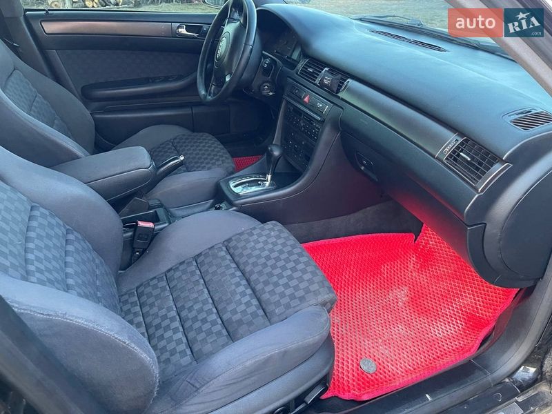 Седан Audi A6 2000 в Львове