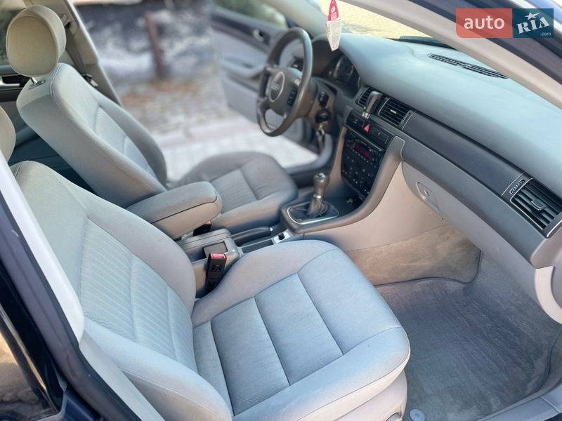 Седан Audi A6 2002 в Надворной