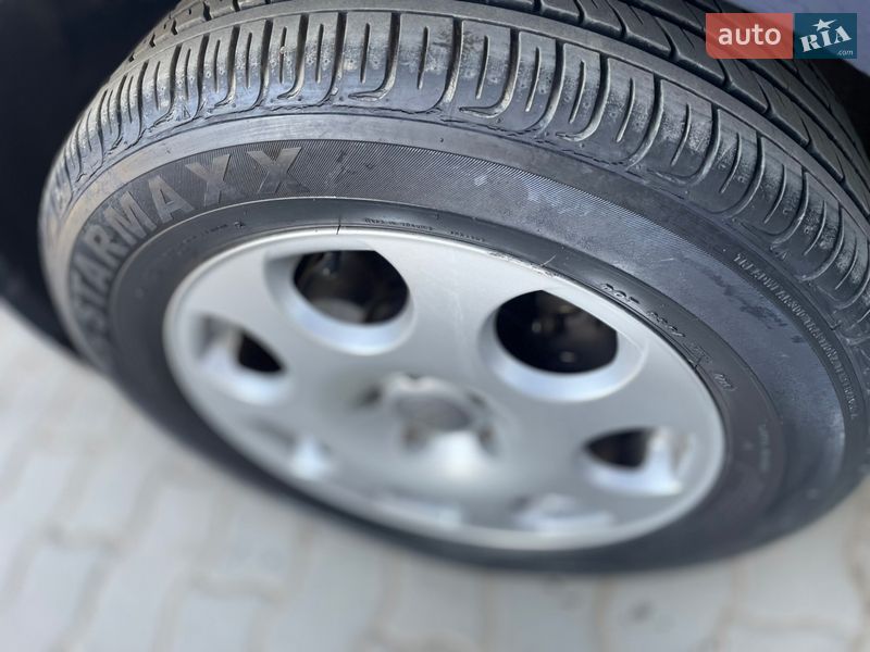 Седан Audi A6 2002 в Надворной