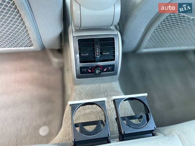 Седан Audi A6 2002 в Надворной