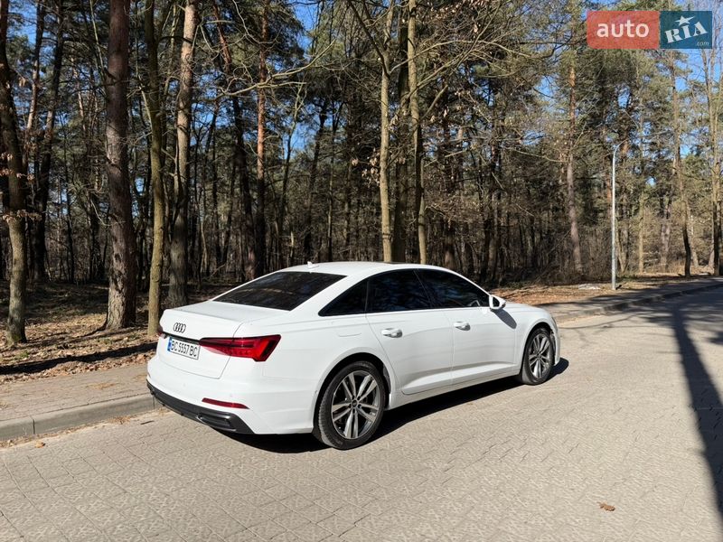 Седан Audi A6 2022 в Львове