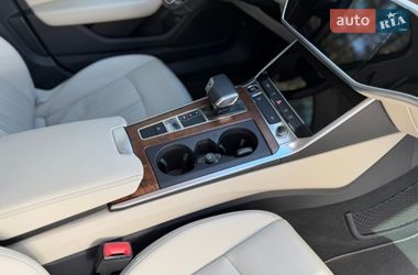 Седан Audi A6 2022 в Львове