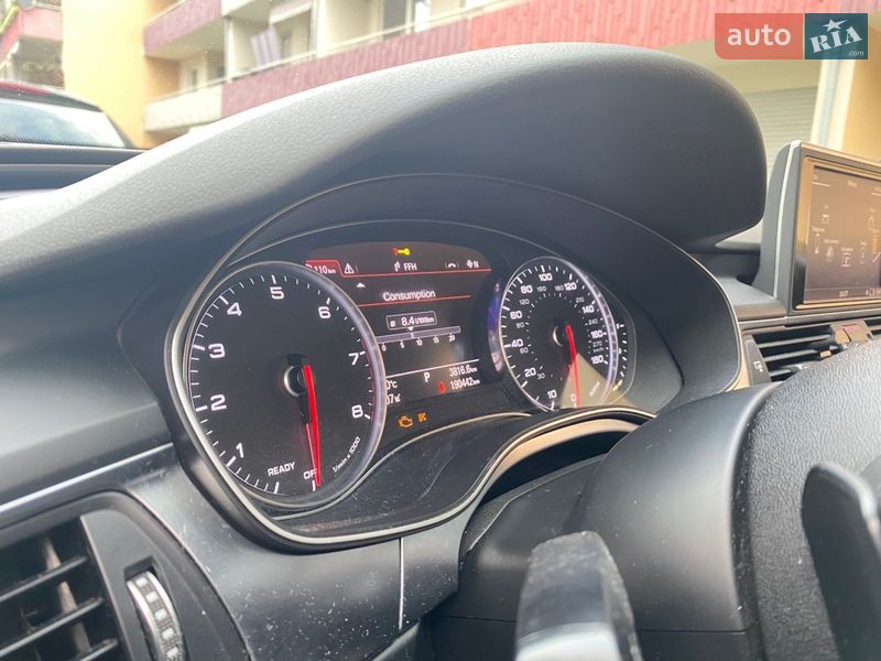 Седан Audi A6 2015 в Долині