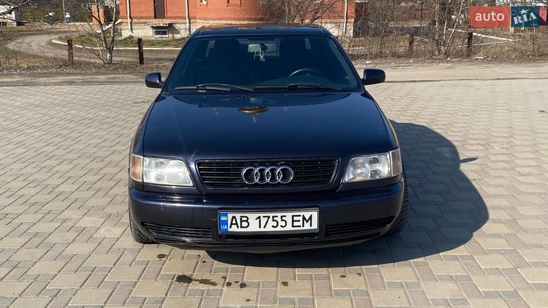 Седан Audi A6 1995 в Гайсину