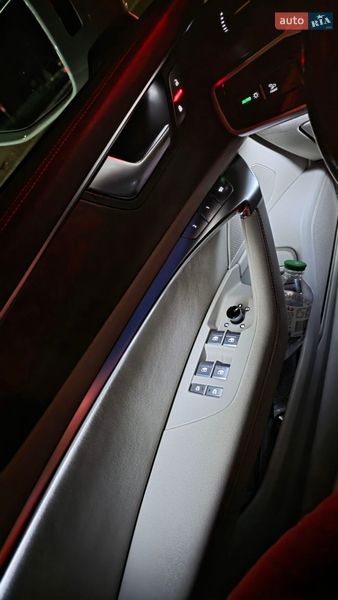 Седан Audi A6 2018 в Киеве