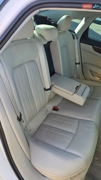 Седан Audi A6 2018 в Киеве